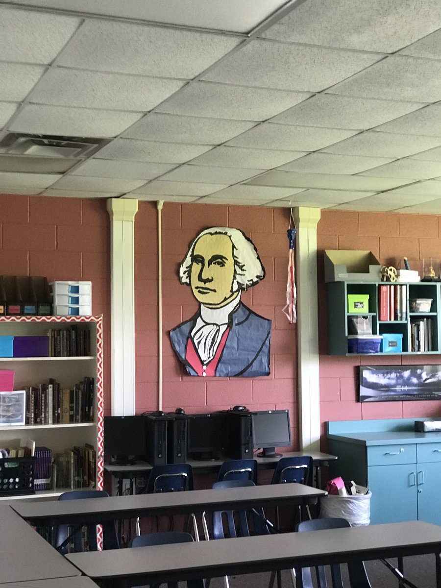 reedma3's tweet photo. Yr 15 as an Eagle! Can’t believe over 1600 kids have learned history in this room! Here’s to 100 more! Let’s get this yr started! #CFBMattersToMe #PerryEagles @CFBISD #CFBFirstDay @CFB_Soc_Studies https://t.co/9T0ba0hZyH