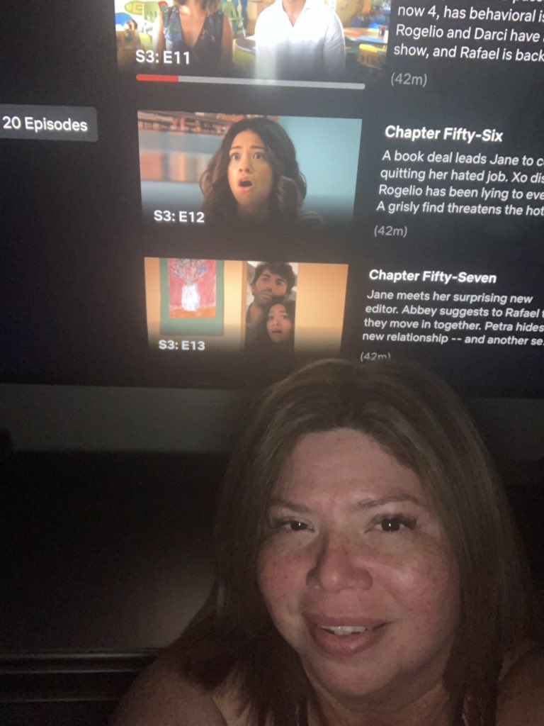 Jo_AnnVasquez's tweet photo. Binge watch TV selfie-summer wasn’t long enough... I still have 2 more seasons to go!#VAMSummerFun @NISDMyers https://t.co/2YrEX60TDf