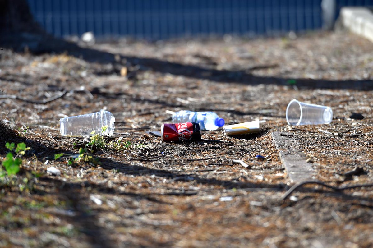 WSROC_Australia's tweet image. FRIDAY FUN FACT: WSROC'S 2018 regional litter program saw a reduction of 46% in cigarette litter, across targeted Western Sydney shopping strips. 
Less fun fact: #WesternSydney councils spend approximately $14 million per year on cleaning up #litter. #KABweek #CleanCities