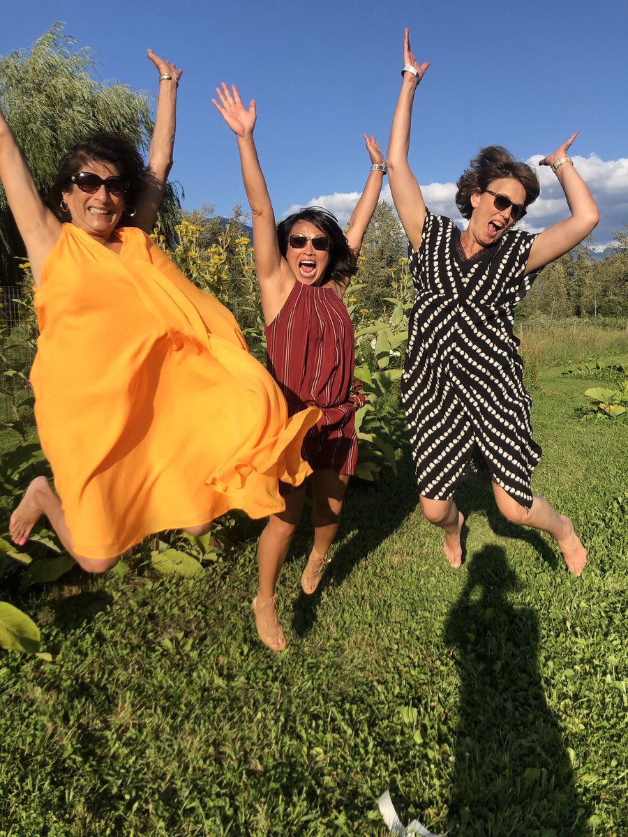 ann_luu's tweet photo. Jumping into the week like: https://t.co/OvngkUD5t6