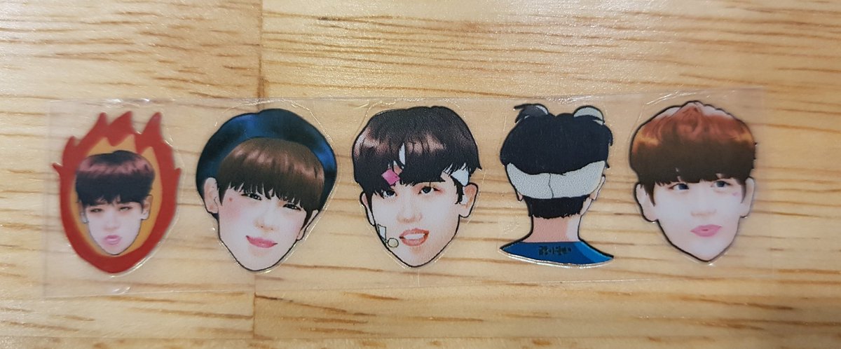 Only_KDH_03's tweet photo. #금동현 #금동현굿즈 #금동현전차스 #팬아트 #rt #금랑단

금동현 전차스(+사진) 판매합니다
직접 팬아트 한거구요 
사이즈는 15*13 입니다
25set 한정 
DM으로 문의 주시면
감사하겠습니다
1set 1000원 + 우편비 500원
#rt 추첨 2명 선물로 보내드립니다 https://t.co/lVqYAUfGwq
