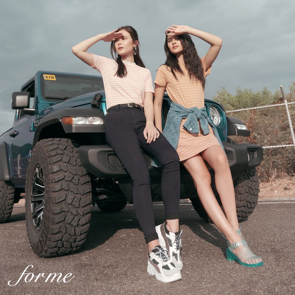 ForMeClothing's tweet photo. Rainy day? Cool with it! @mauwrob @adelamae_ #ForMeGenerationGirl #ForMeGirl #ForMeClothing https://t.co/GnNP82A4BG