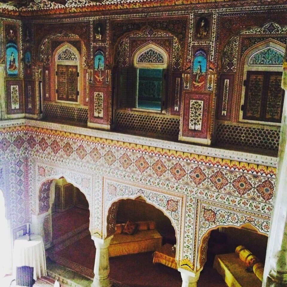 mathur_vaishali's tweet photo. A gallery of the beautiful Samode palace #art #frescos #samode https://t.co/TgwqGOYkOq