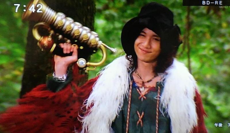 佐藤仁美さんと結婚する細貝圭さんってなんか見たことあるな と思っていたら バスコ じゃん バスコ タ ジョロキアじゃん おめでとうございます はえ 久々に見た 懐かしい 海賊戦隊ゴーカイジャー バスコ タ