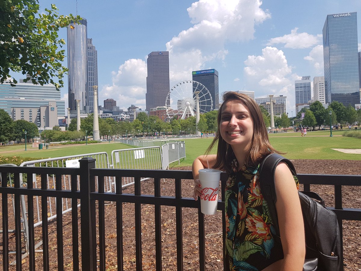 vanxesa's tweet photo. primeiro dia em downtown, mais que maravilhoso. ❤ https://t.co/JHRq7Xd7X4