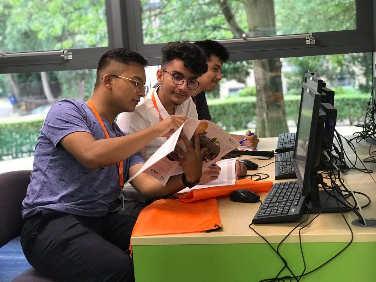 npBritish's tweet photo. Glimpses of our winning team of the Your World Video Competition 2018-19 in UK.
To read about their UK trip and their learning experience, visit our Facebook page here! https://t.co/GZU8awaH0P https://t.co/oeYlE598z6