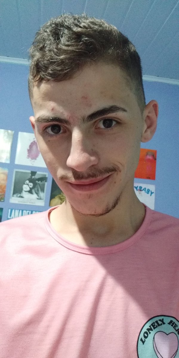 PAULOXXSILVA's tweet photo. Que parada foi essa ❤️ aaaa amei demais #paradalgbt #paradajf https://t.co/ERTS5AVEzV