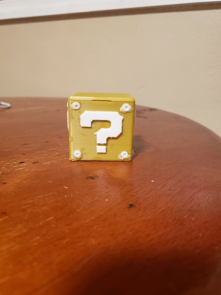 cheef_n's tweet photo. It holds switch games!!! #switch #mario #3Dprint https://t.co/97aZM8qmUK