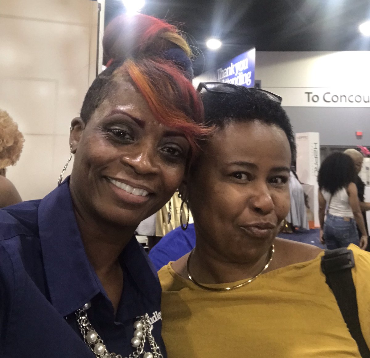 just4you95's tweet photo. Bronner Bros Hair Show! #2019 #ATL #dudleybrand #booth613 #dudleyq#stylesjust4you https://t.co/7JajgwiAOe