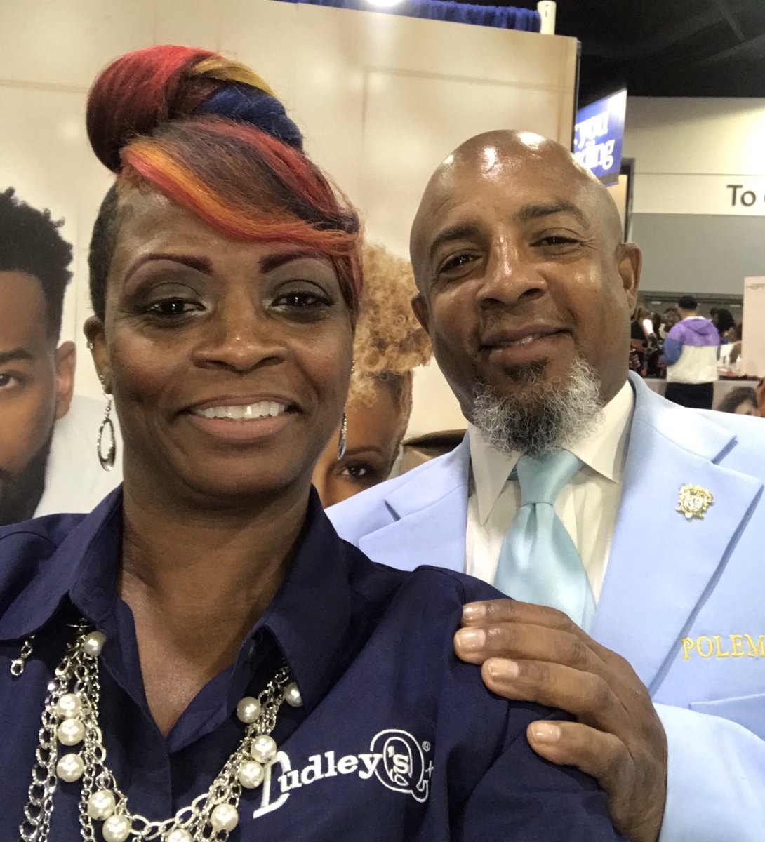 just4you95's tweet photo. Bronner Bros Hair Show! #2019 #ATL #dudleybrand #booth613 #dudleyq#stylesjust4you https://t.co/7JajgwiAOe