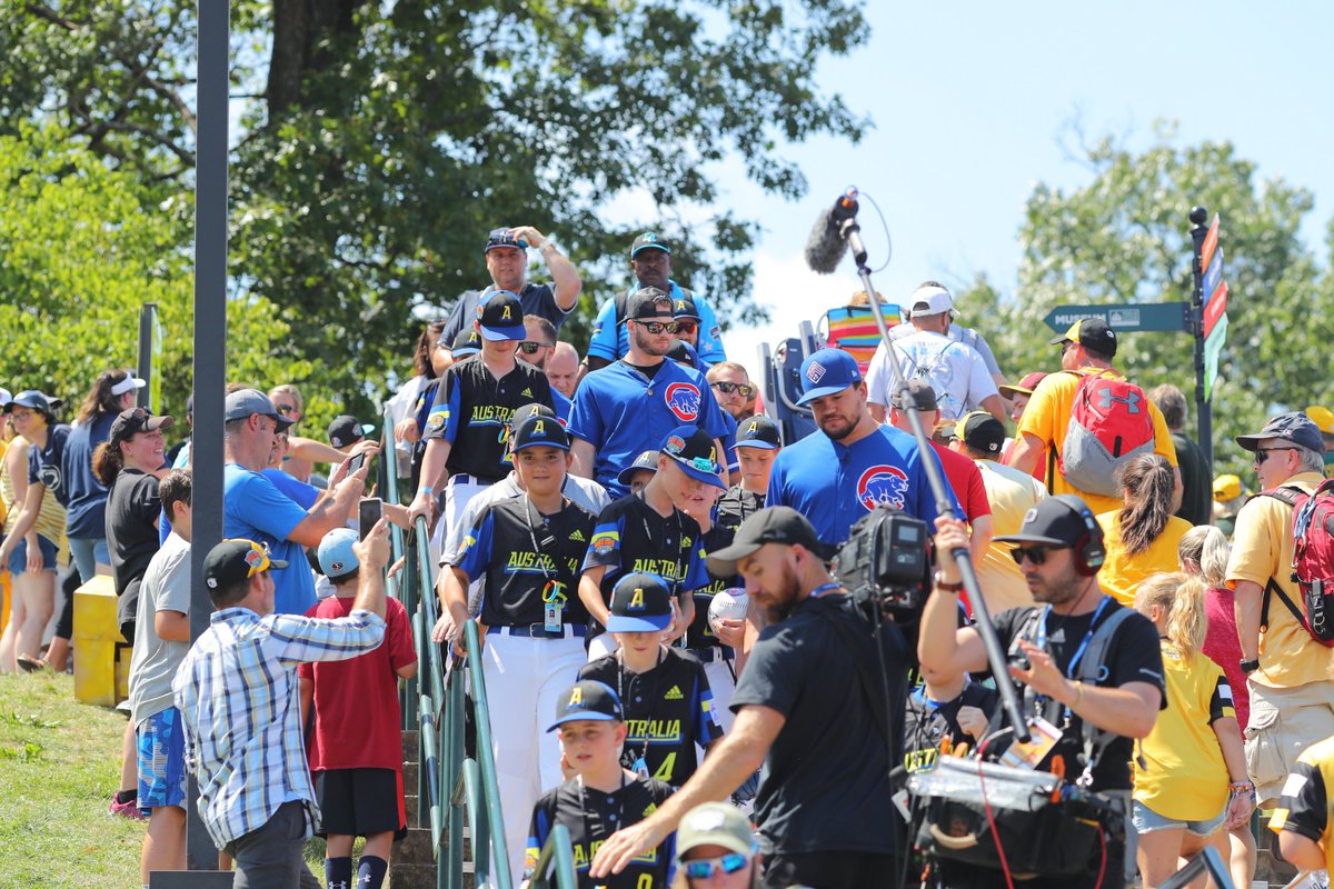 baseballcomau's tweet photo. Cronulla's #LLWS team were at Historic Bowman Field for the @MLB Little League Classic today, brushing shoulders with big leaguers and signing autographs for fans.

PHOTO GALLERY: https://t.co/dCArYDlQMr https://t.co/Ry3s6qDO0A