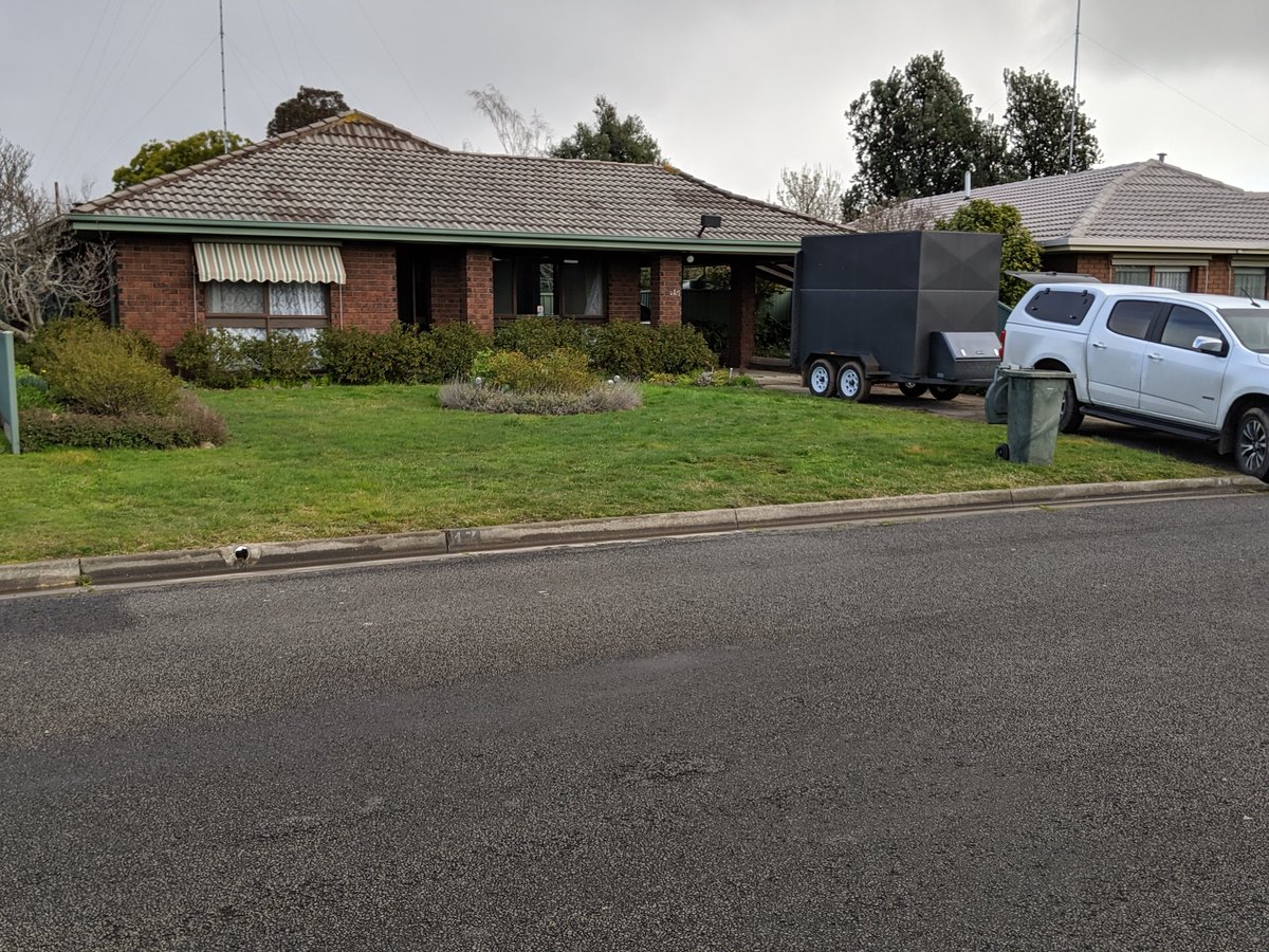 Police have seized a million dollars worth of cannabis from a Wendouree property. Update 6pm <a href="/WINNews_Bal/">WIN News Ballarat</a>