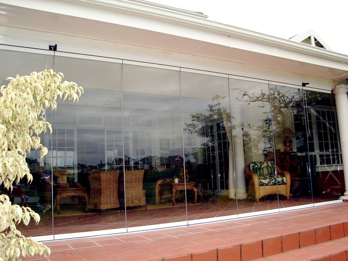 sunflexmefzc's tweet photo. SUNFLEX slide and turn frameless glass doors can be opened over the entire front and parked as a narrow stack on the side so that a hassle-free passage from the inside to the outside is ensured with the visual appearance unimpaired #simplychic #sunflexsystemsf25 #slide#turn https://t.co/jtCirIsEZR