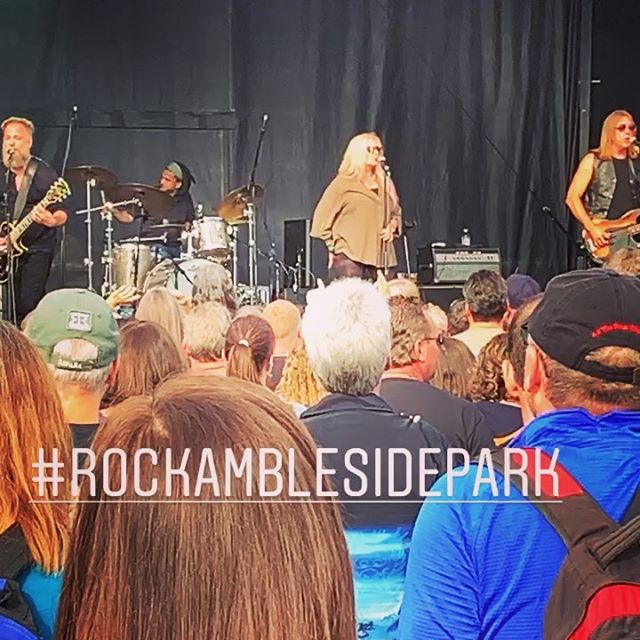 A great weekend at @rockamblesidepark. Great live music in a beautiful beach setting by the ocean. Not everyone gets to live here you know. We are so lucky. Did you go? Did you have fun? #westvan #westvancouver @westvancouvermagazine… dlvr.it/RBSqVx