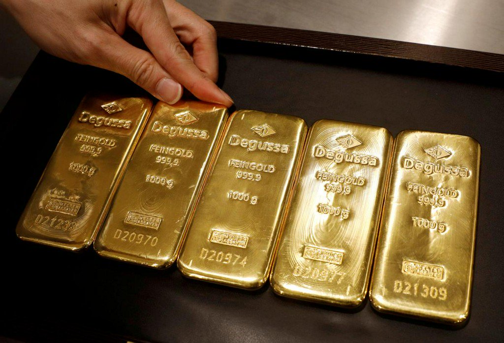 Si Reuters sa Twitter: "Gold prices dip on firmer dollar, equities https://t.co/