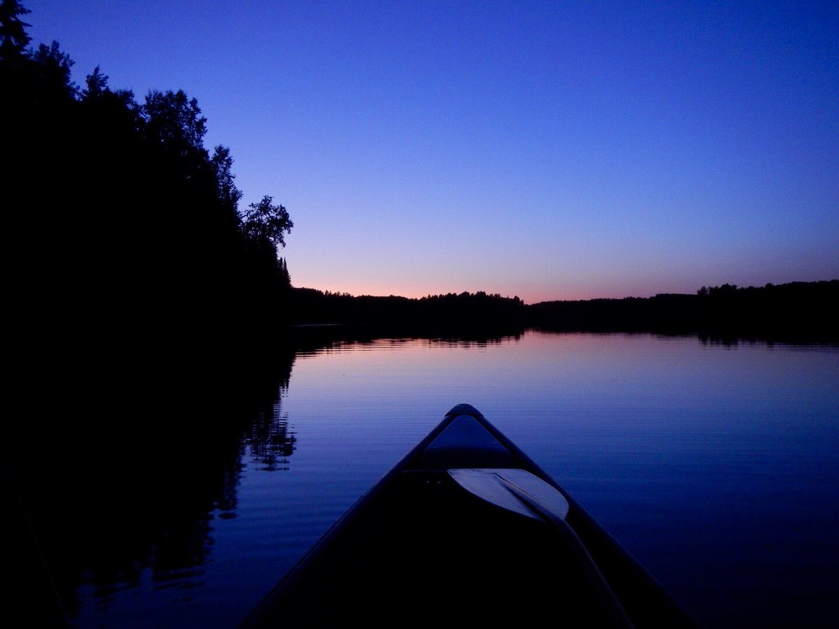 THE_Mr_Berlin's tweet photo. One last pic before coming off the lake. 📸

#superiornationalforest #mn #minnesota #onlyinmn #exploremn #exploreminnesota #canoeing #canoefishing #mnlakelife #lakelife #sunset #lakesunset #brittmn https://t.co/ib0eZNH0Vr