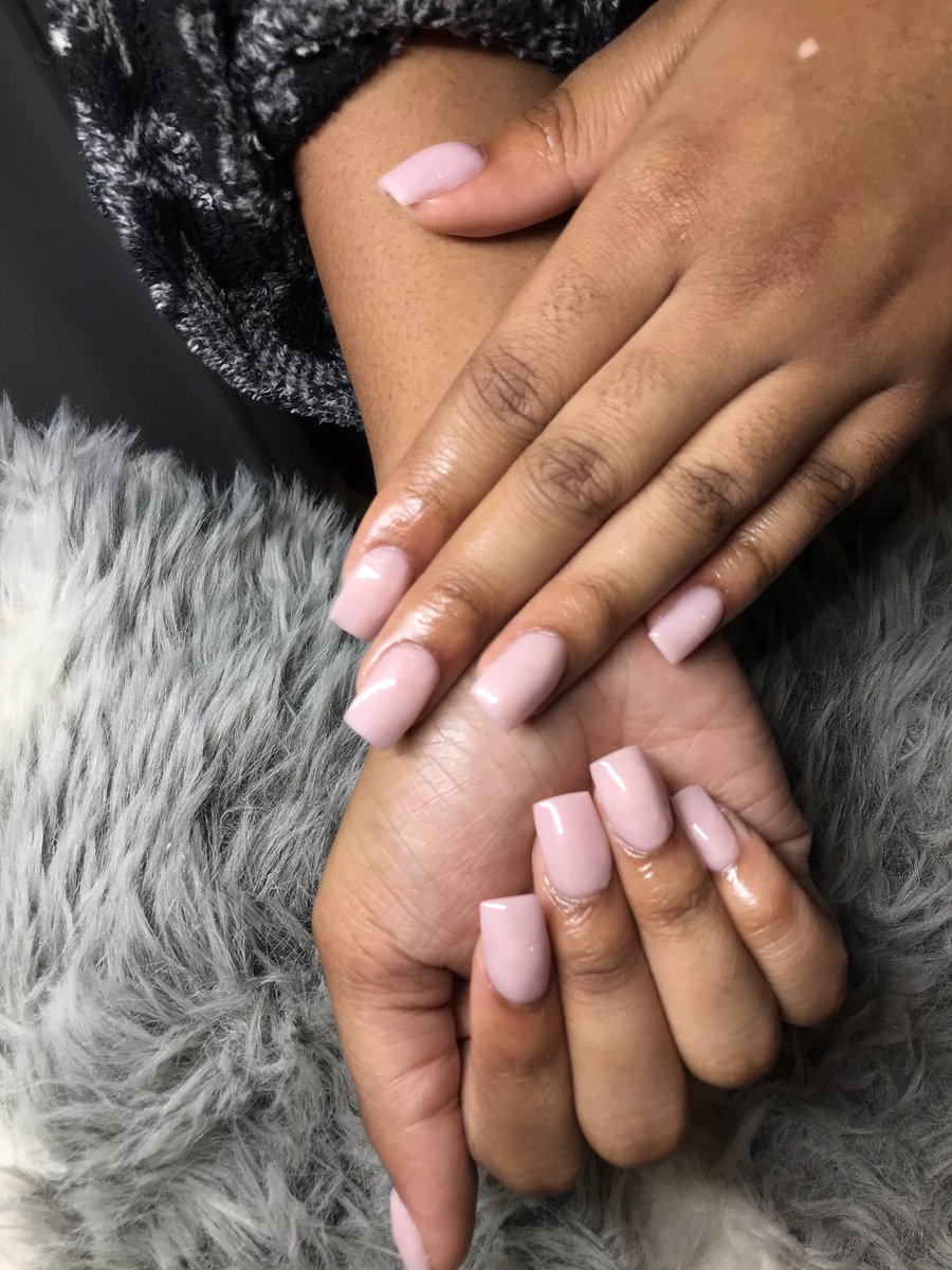 nailsbymal's tweet photo. This is my nail page! Follow my nail page on ig @theenaillab :) RVA based + VA Licensed Technician, Richard Bland Freshman- HMU!! Free sets for more practice hands, dm meee💎 https://t.co/UhLZF7ZV90