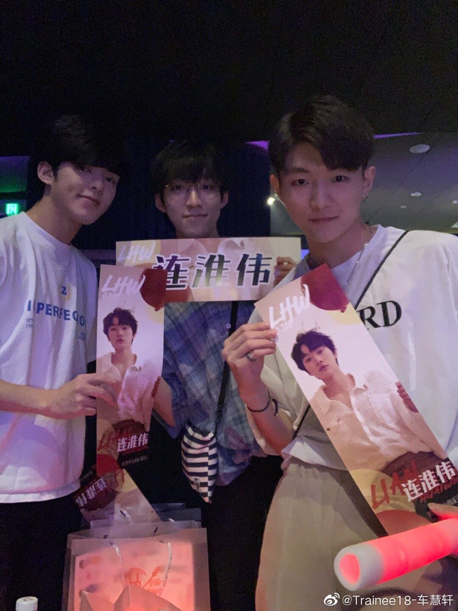 huixuanarchive's tweet photo. (cont.)

Us observers @-Junjie @-Bohan will become better and better in the future! Let’s go 💪🏻 https://t.co/kb624xYUfC