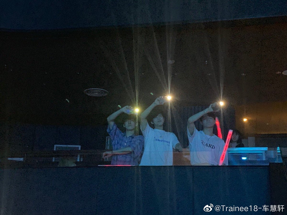 huixuanarchive's tweet photo. (cont.)

Us observers @-Junjie @-Bohan will become better and better in the future! Let’s go 💪🏻 https://t.co/kb624xYUfC
