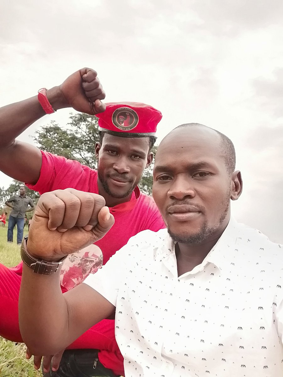 Hanani34895714's tweet photo. Bobi dihedral naki

Kyagulanyi kuntiko https://t.co/mHb3idH4za