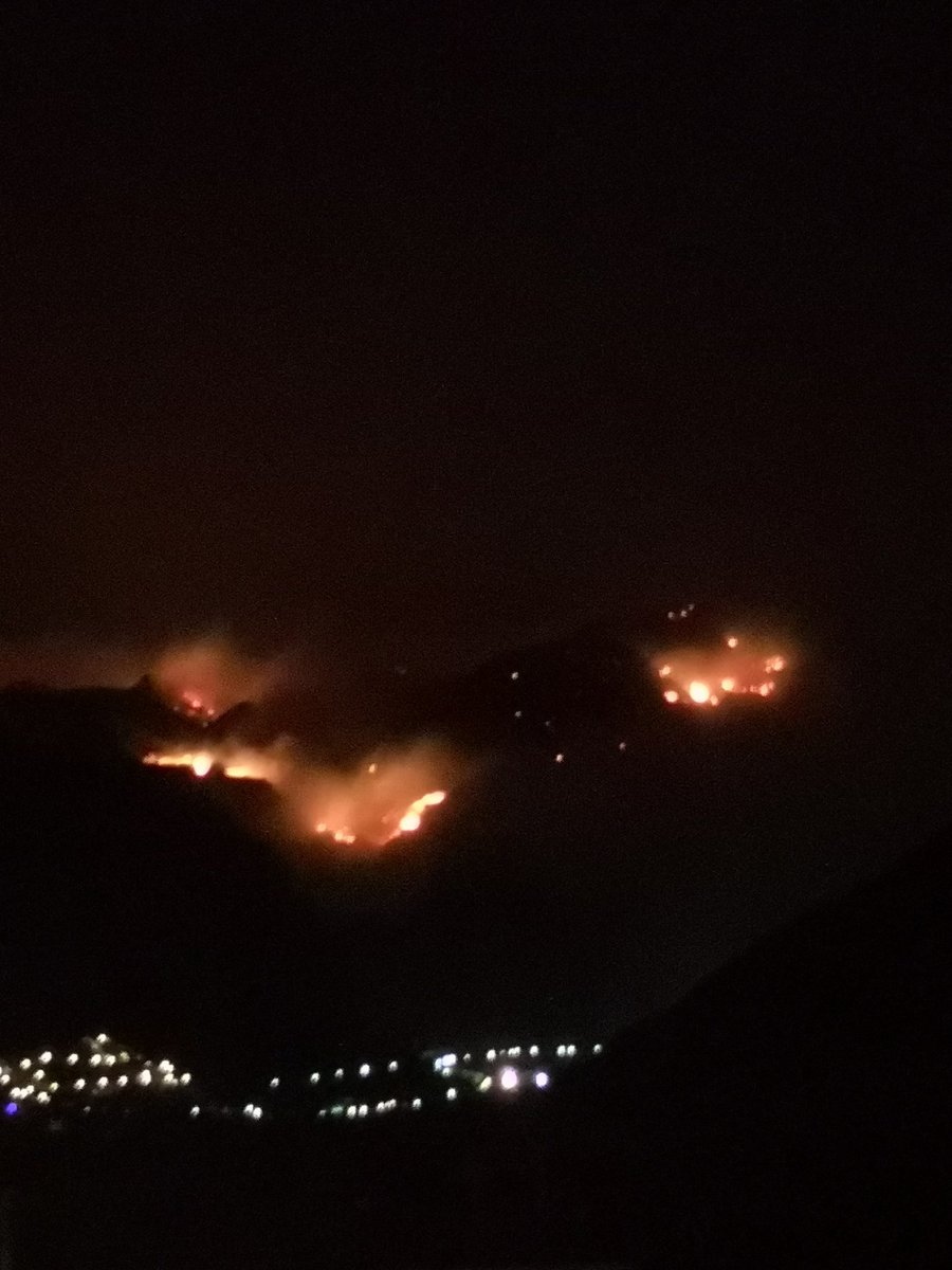jamvega23's tweet photo. 6.13 - Agaete. Desde donde estamos, ya se puede oler (a veces) el fuego. #IFTejeda #IFValleseco #GranCanaria #IFGranCanaria #IFArtenara #IFMoya #IfTelde https://t.co/QCL9kY7Nw6