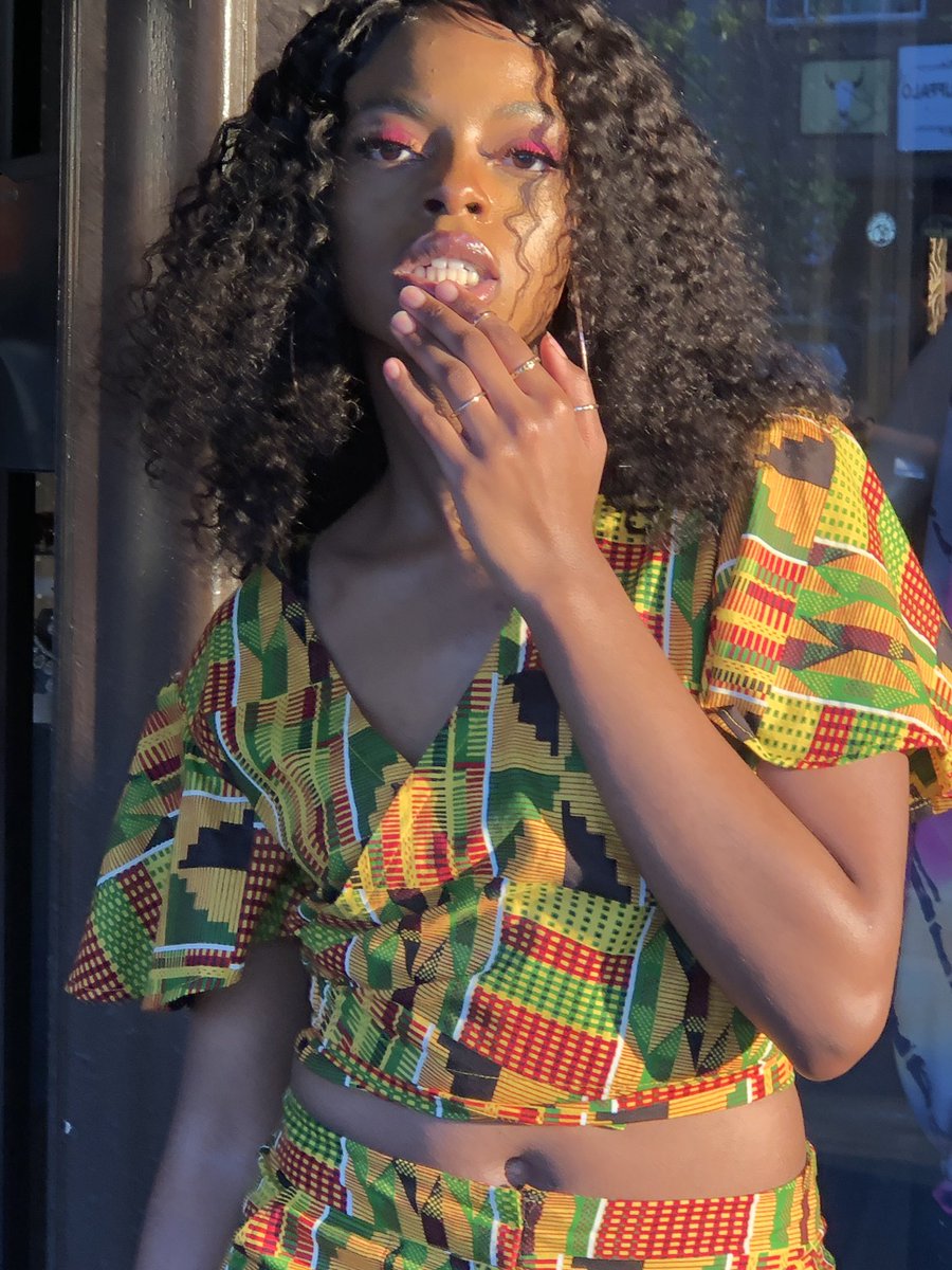 sargierhonel5's tweet photo. I don’t ever AdDress the rumors,I leave them Naked 📸🦎🤫
#beyonce #rihanna #tyrabanks #kimkardashian #jayz #elitemodelmanagement #fordmodels #imgmodels #modelscount #newyorkmodels #wilhelminamodels #womenmanagement #photography #model #repost #unsignedartist #viral #trending https://t.co/b3Vl1kZHZa
