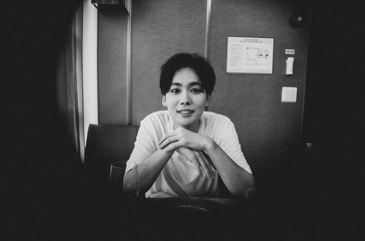 AWSHOONY's tweet photo. มันมากขึ้นทุกวัน ชั้นรักเค้าคะ 💙💙💙💙#FiveYearsWithWinner #5YearsWithWinner
#WINNER
#HOONY #MINO #JINU #YOON https://t.co/O7QXapGyXC