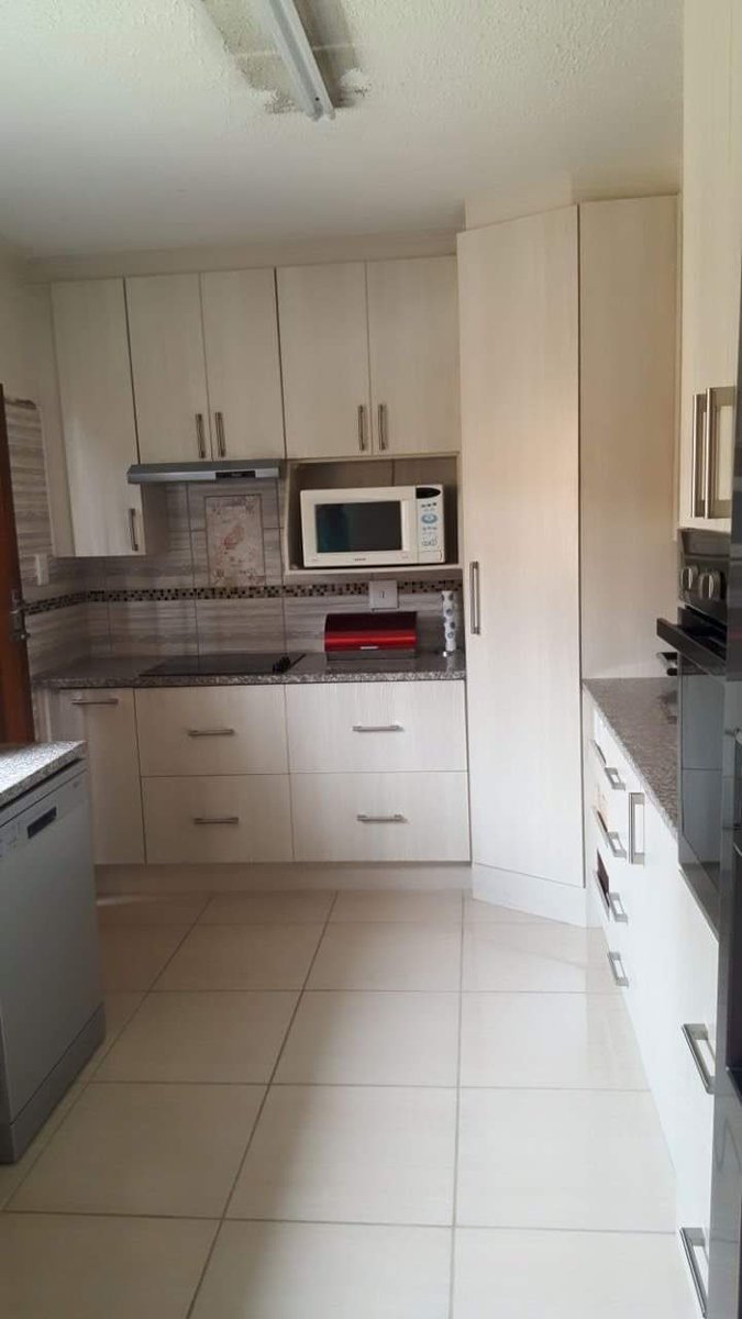 Mojela7StarCarp's tweet photo. Custom Made Products. Contact Us Today! 11 Years Experience. Quality Services. Quick Completion. #WeCare
#WeDelight
#WeDeliver https://t.co/YwwIIkHOVM