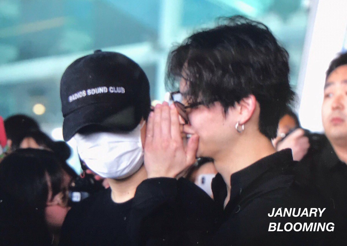 JBlooming_'s tweet photo. 190819 ICN
#재범 #JB #갓세븐 #GOT7 https://t.co/mCXYtfgRxZ