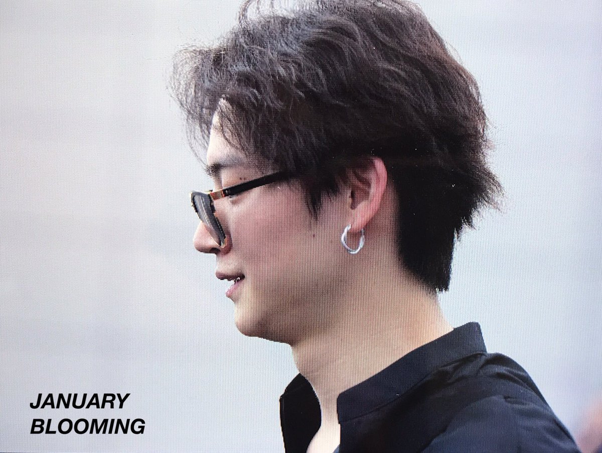 JBlooming_'s tweet photo. 190819 ICN
#재범 #JB #갓세븐 #GOT7 https://t.co/mCXYtfgRxZ