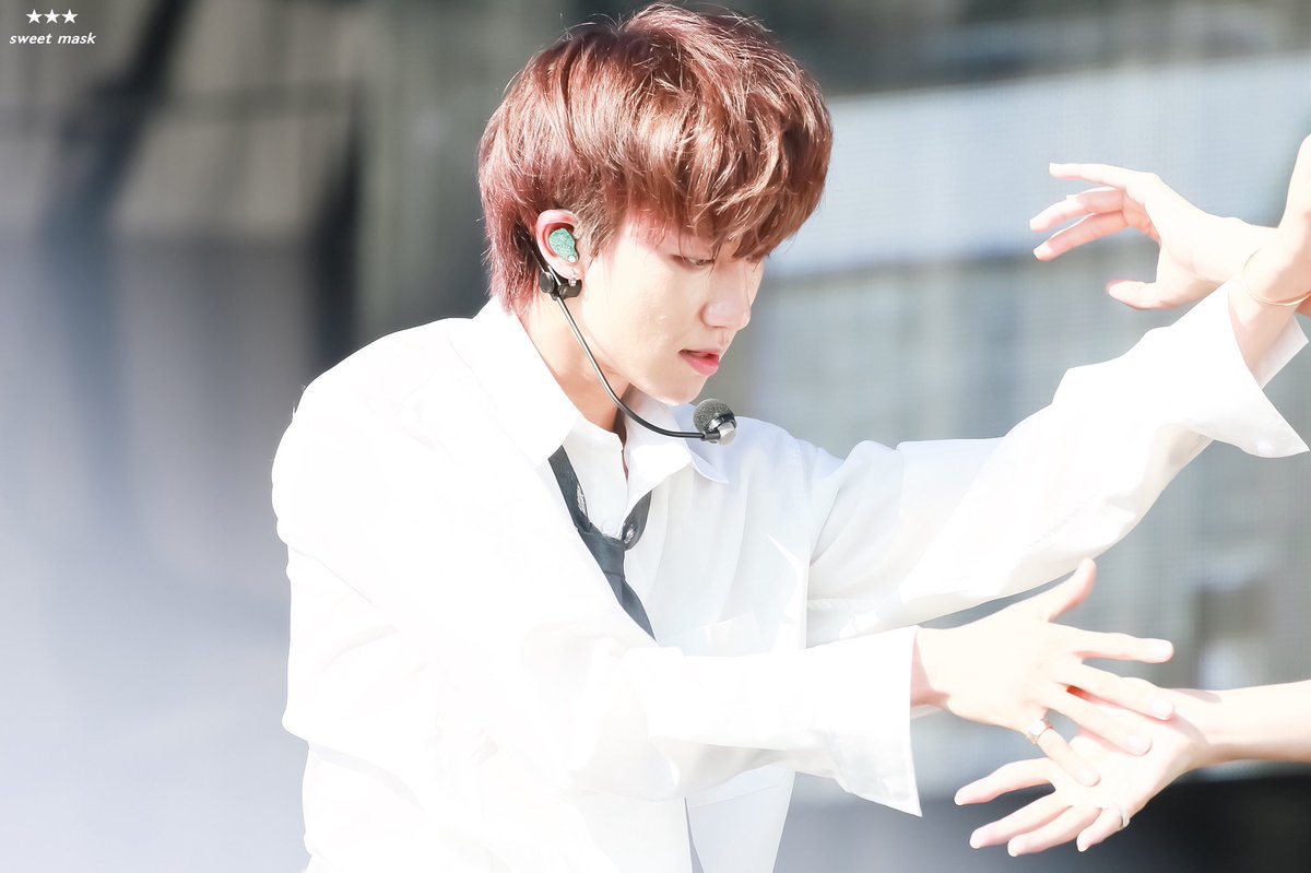 190817 SUMMER SONIC 

#SEVENTEEN #THE8 #세븐틴 #명호 #서명호 #ミンハオ <a href="/pledis_17/">세븐틴(SEVENTEEN)</a>