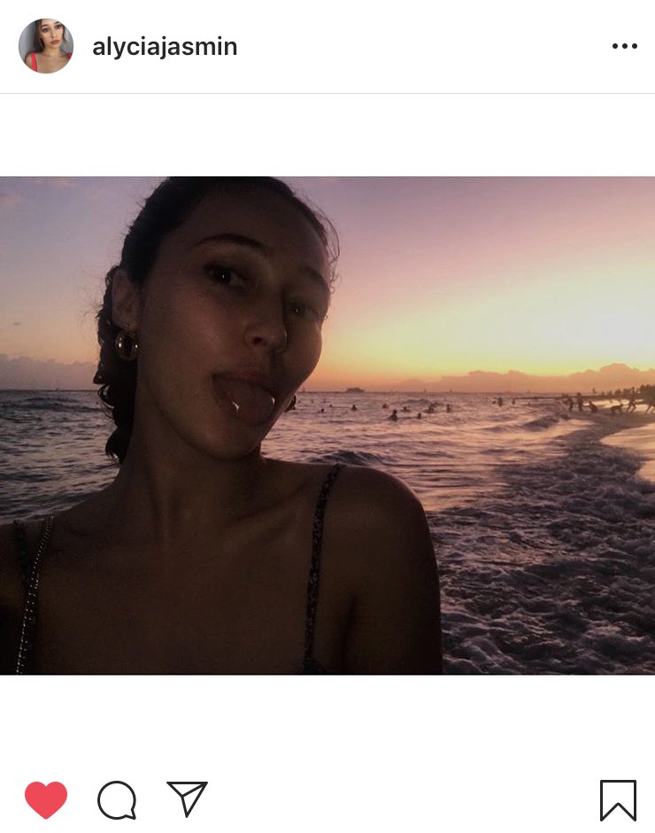 clexsha's tweet photo. Finally a Self
(The cutest 💕) https://t.co/uxX5BD6QTi