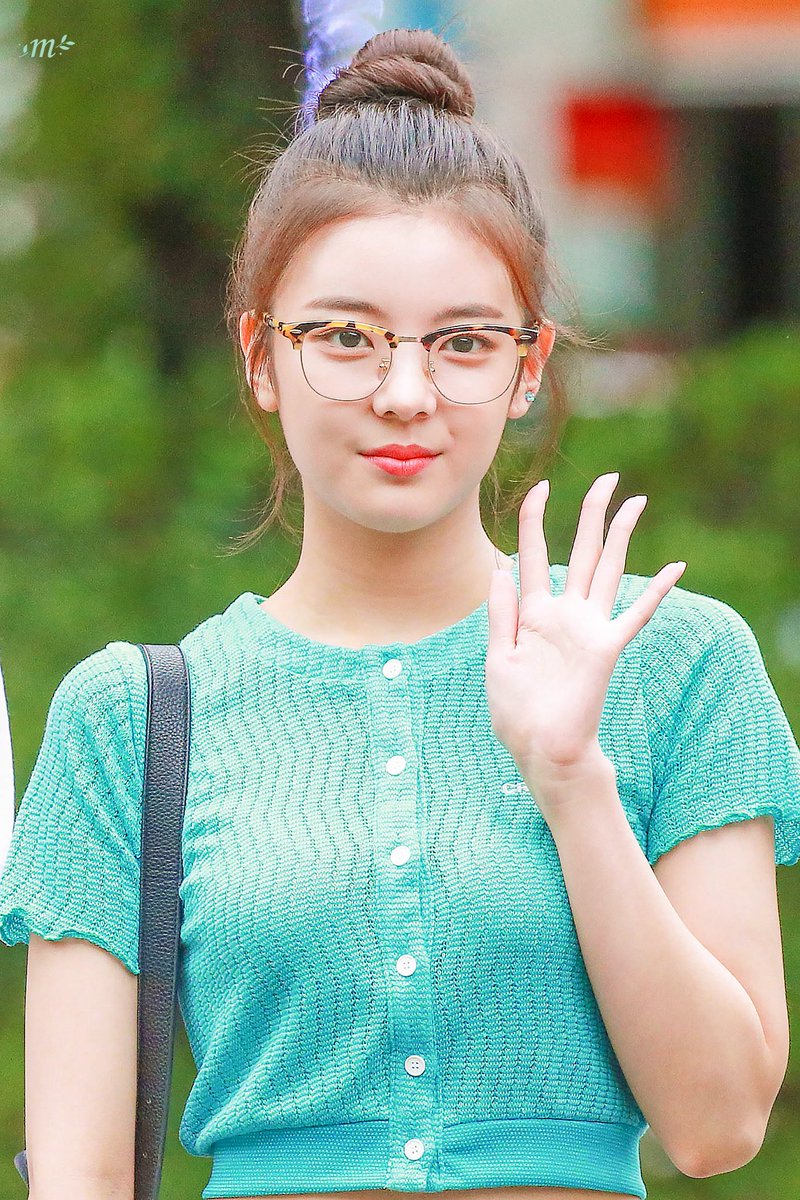 MintCandy_LiA's tweet photo. 190816 뮤직뱅크
#있지 #ITZY #리아 #LiA
@ITZYofficial https://t.co/6GEXTLKZhB