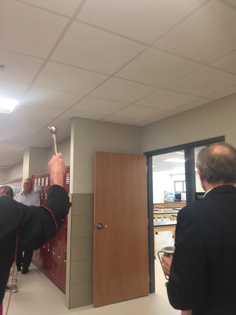 StacieUEGFTF's tweet photo. Bishop Kemme blessing the classrooms yesterday. What an emotional and spiritually uplifting day! #HolySavior #CatholicDioceseOfWichita @savior_holy https://t.co/kwokEJFEUI