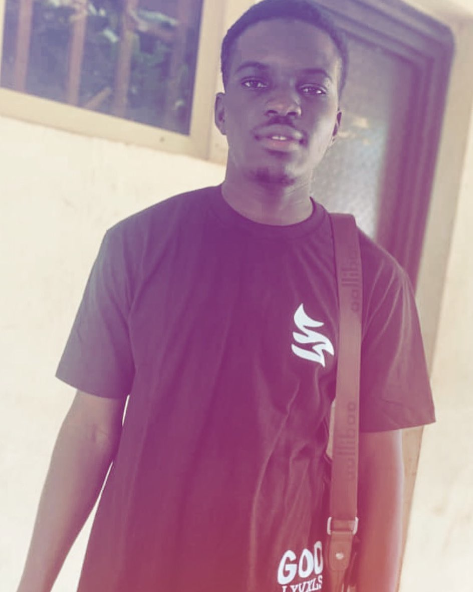 Godlxvxls's tweet photo. Branded Kun x God Lxvxls.
Premium shii.🦅 https://t.co/2RTJdtxyYZ