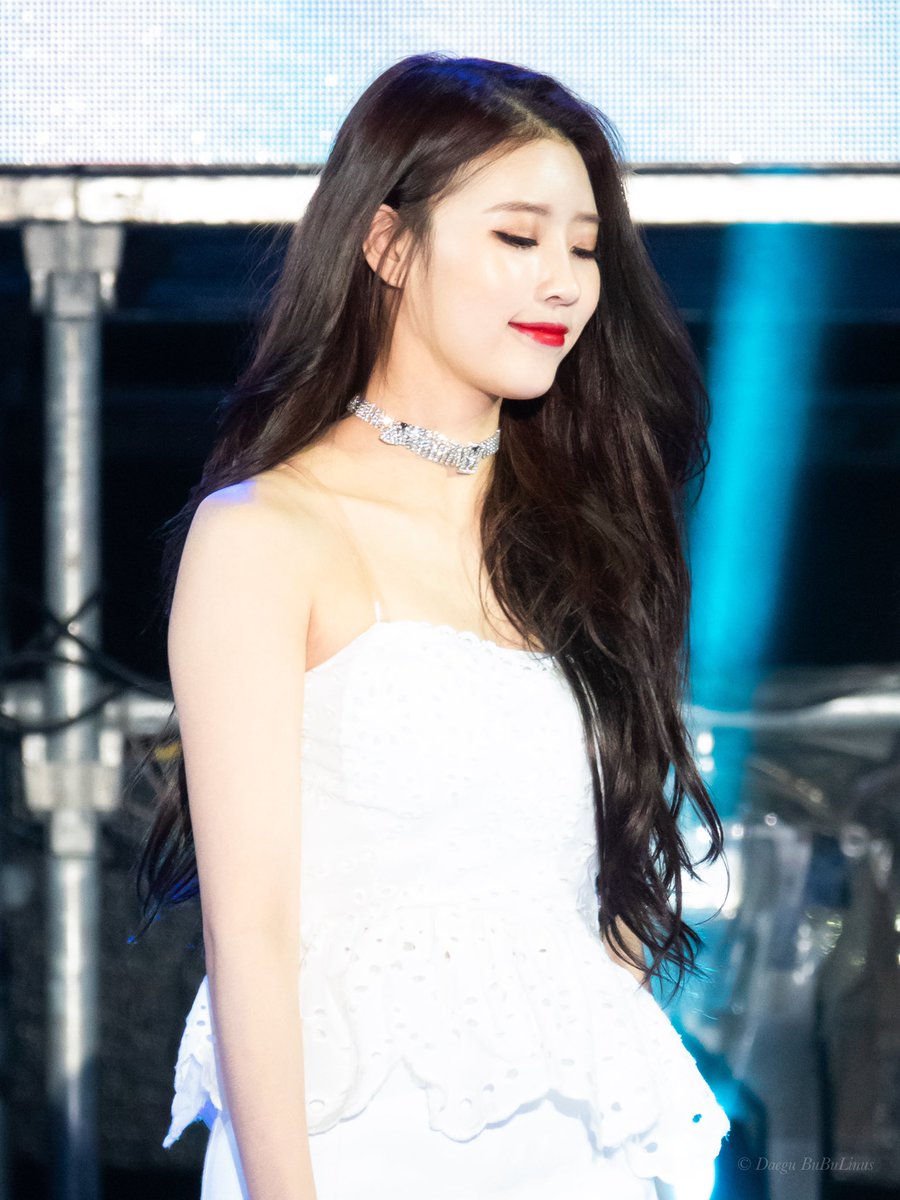 ppica2000's tweet photo. 190817 포항. 이번엔 청순가련. #KimaWeek #Lovelyz #러블리즈 #Mijoo #이미주 #이승아 https://t.co/XajfR1j8tj