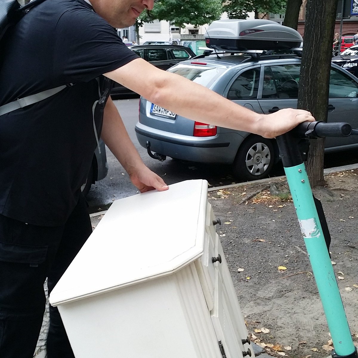WolfgangSpahn's tweet photo. e-bollerwagen in Berlin https://t.co/FXS54f6l3p