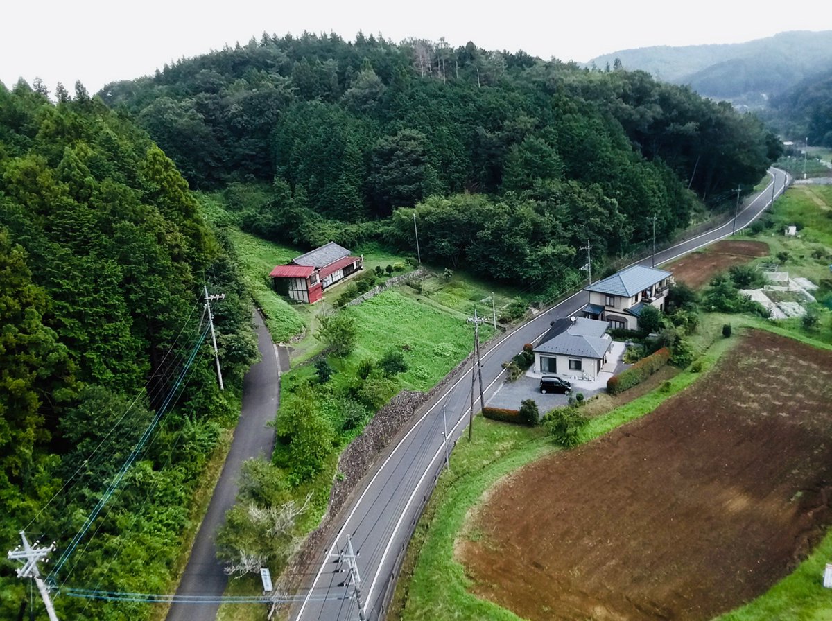 ট ইট র 小西寛子 今日は埼玉県の山間部を色々訪れた 人に会い ひとを勇気づける そしてもっと勇気をもらう 写真は途中で飛ばした私のドローン 農村の風景が日本らしいでしょ あ わたしは父親の仕事の関係で 生まれは川越なんですよ 0 ট ইট র 小西寛子 今日は埼玉県の山間部を色々訪れた 人に会い ひとを勇気づける そしてもっと勇気をもらう 写真は途中で飛ばした私のドローン 農村の風景が日本らしいでしょ あ わたしは父親の仕事の関係で 生まれは川越なんですよ 0