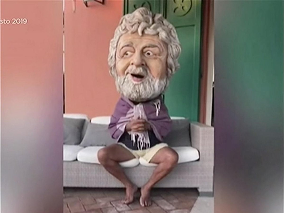 GiuseppeDrago76's tweet photo. La serietà dei grullini in immagine. Lezioni da questi? #Lelevato #Levati https://t.co/BrbgPebLVK
