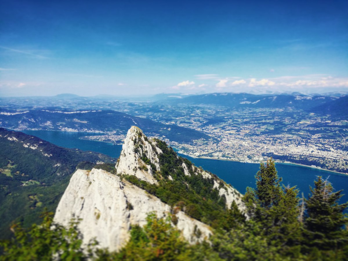 Gregory_DUBUS's tweet photo. Vue #magnifique sur les #montagnes du #Bugey, sur le #lacdubourget, sur #aixlesbains depuis la #dentduchat
📷 @Gregory_DUBUS
➡️ https://t.co/MKgUes3MAE
@OTBelley_BB @SavoieMontBlanc @inRhoneAlpes @aixlesbainsfr #frenchalps @aintourisme01 #instantdanslain https://t.co/yP6qmll2Zl