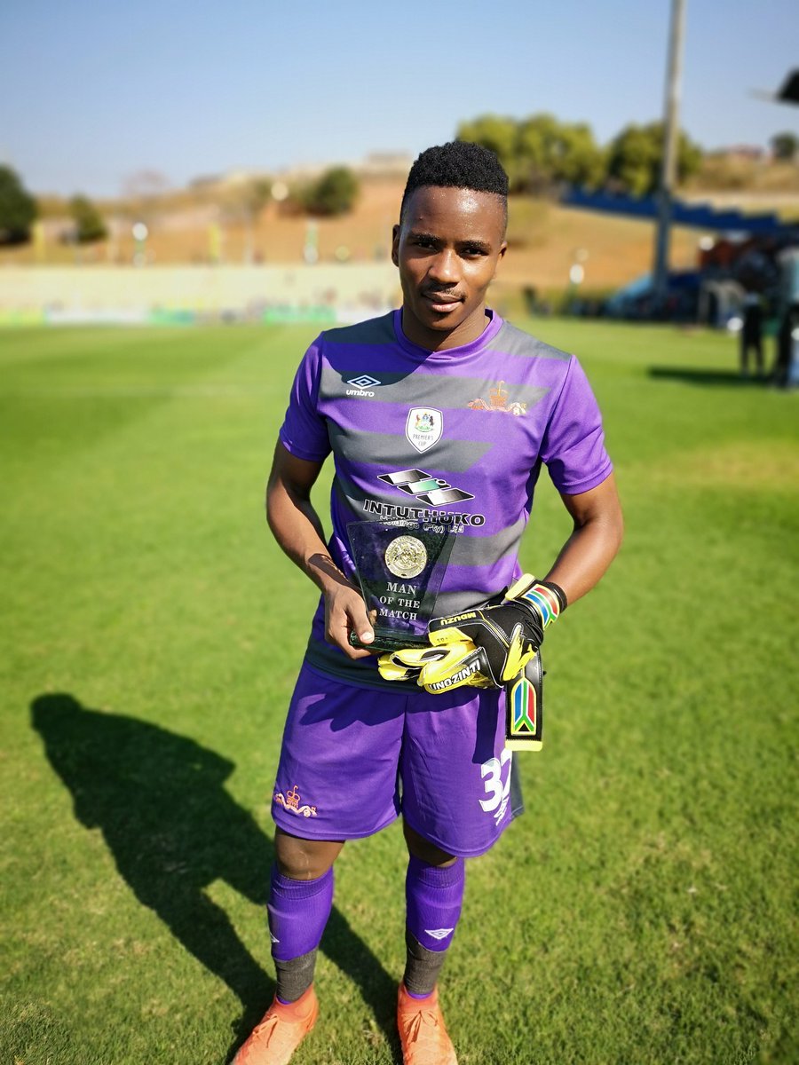 real_kingsfc's tweet photo. Issa birthday

Join us as we wish Mr xolani Ngcobo a happy birthday.

Mapholoba, Qadi https://t.co/JOEmfgYuO7
