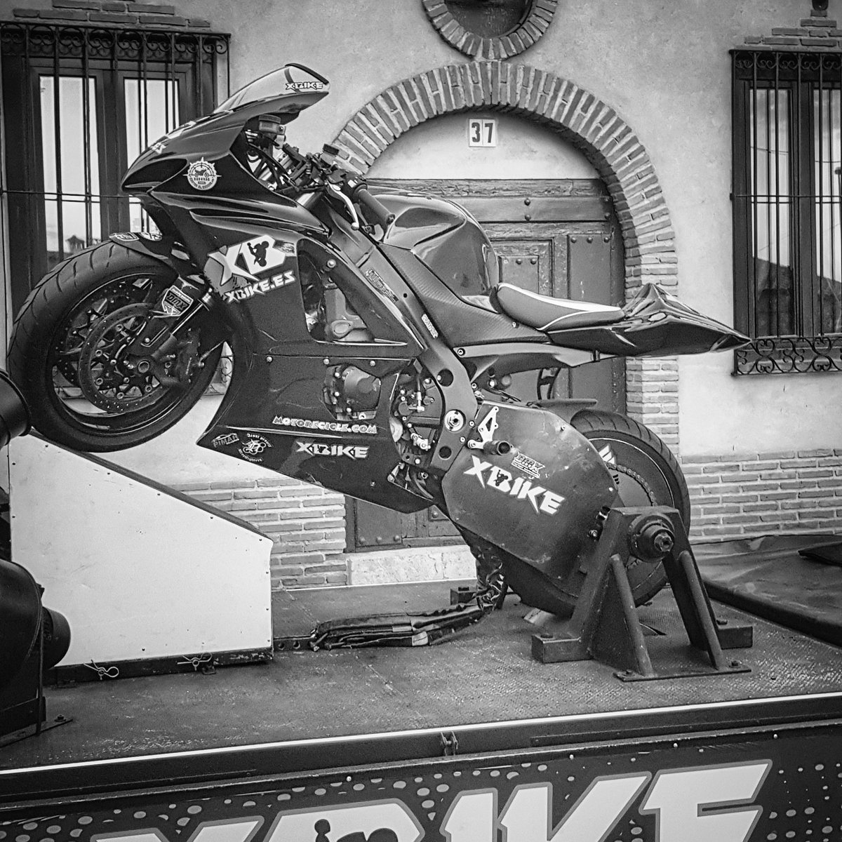 SimuladorXBike's tweet image. Estamos ready para el siguiente eventazo!! Próximo 31 agosto nos vemos en Benalup Casas Viejas - Cádiz!! Ven a vivir una experiencia única e inolvidable...

📸 Santi Kto 

#stunt #wheelie #xbike #simulador #caballitos #disfrutar #caballitos #moraldecalatrava #benalupcasasviejas