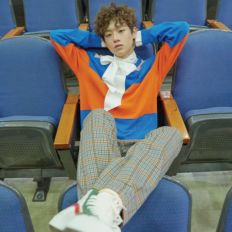 bbos_BB's tweet photo. 젤 예뿌 ˊꈊˋ 세계 아니구 우주 정복 가능 👨🏻‍🚀 https://t.co/nrdItEdi2Z