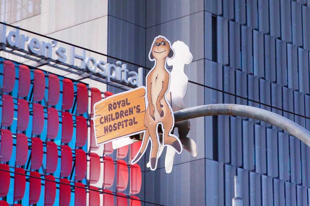 yarratrams's tweet photo. Have you seen the new meerkat-themed designs at Stop 19 Royal Children's Hospital? We thought it would be nice to bring a smile to families who may need a good reason for a pick-me-up.
Keep a keen lookout - just like a meerkat - on #Rt58 and #Rt59. https://t.co/kZaEEjT6aV