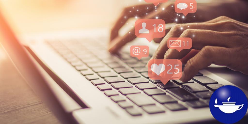 tandfSTEM's tweet image. New #EJIS | This paper examines influence of manipulated opinions from #socialbots with results indicating that #bot participation by 2–4% can change opinions, showing a mechanism by which bots can shape #socialmedia. Read here: bit.ly/2TIUVNU @RGStieglitz @bjoernross