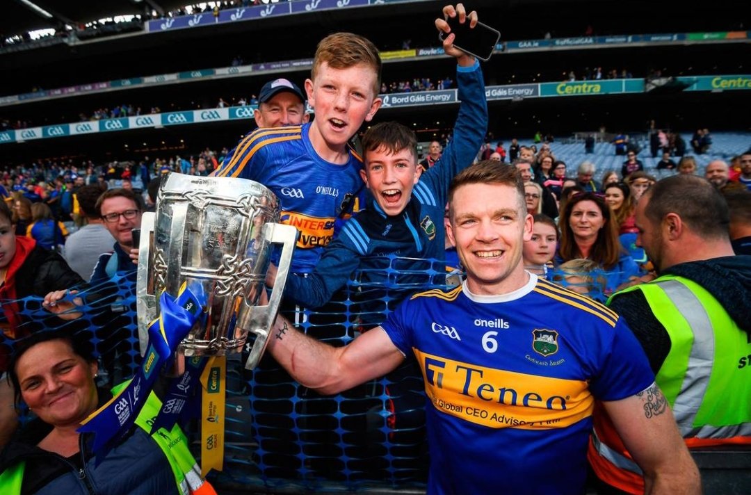 thurlessars's tweet photo. All-Ireland Champions! #tiobraidárannabú https://t.co/kHtqStnD6t