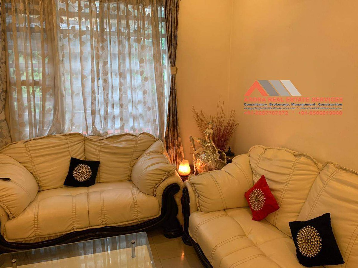 vikas_Ares's tweet photo. #Available_for_SALE 
 #5BHK #Corner #Independent_Villa 
Sector 56, #Gurgaon
Built over a Plot Size of 161 sq.yds. #Basement, #Ground_Floor &amp; #FirstFloor
 New Construction (under 5 years) Self occupied property Well Connected https://t.co/SC128hOmzD

 Vikas  - 8287707572 https://t.co/4PtIxIeJBZ