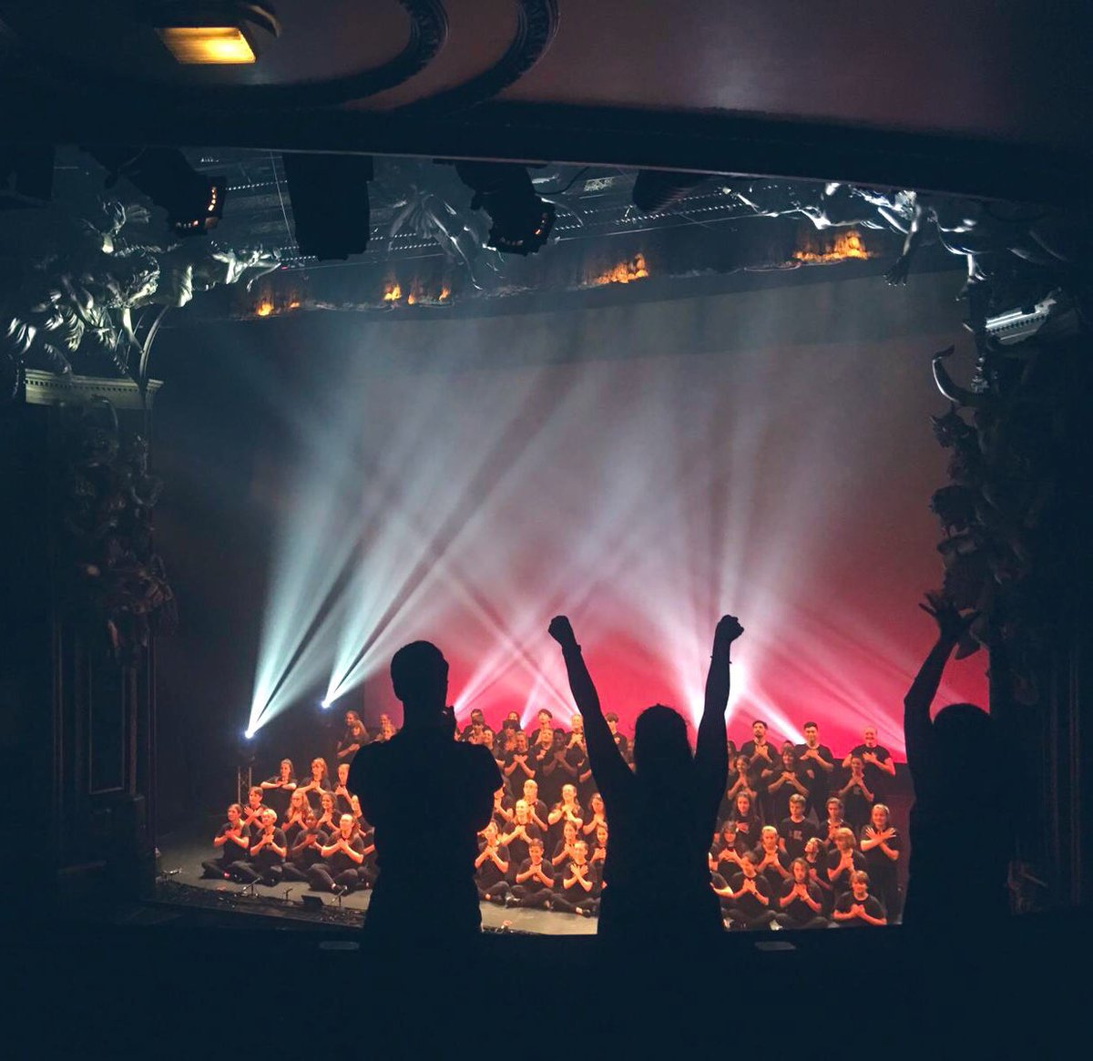 M_Crooky's tweet photo. WELL DONE to WK2 Performance 4! You guys SMASHED IT! So proud of you ALLLLLLL!!! 🙌🏽🤘🏽@WestEndStage @CModestou89 @BenMundy44 https://t.co/qP9trajGn8