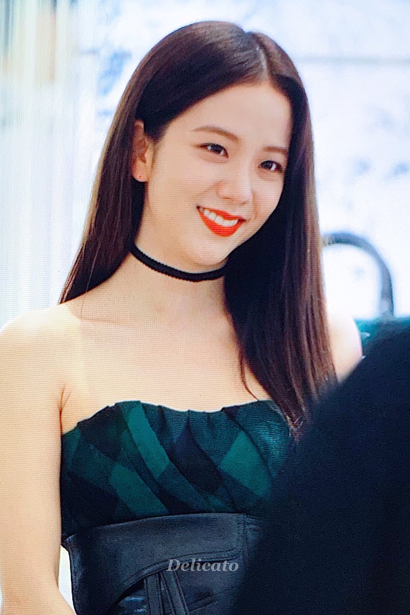 DelicatoJJ's tweet photo. 190819 지슝💚 https://t.co/wsjGLSrwM1