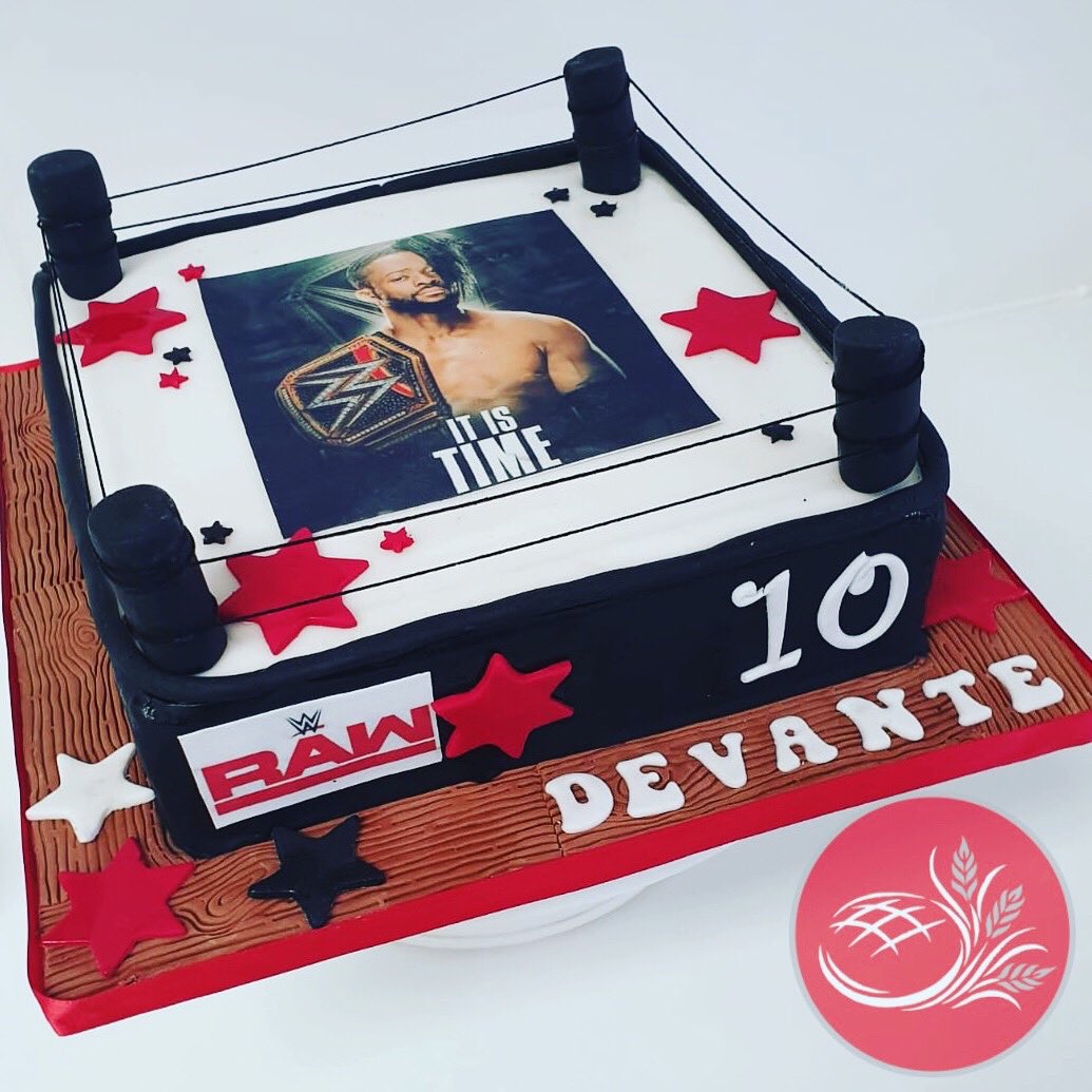 Here’s something a little different #raw #wrestlingcake Just to show almost anything is possible 🙂 #bespokecakes #westmidlands #cakery